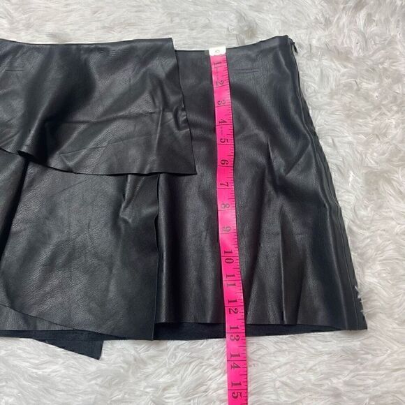 Zara Black Faux Leather A-Line Mini Skirt Ruffle Size Medium NEW with Tag - Picture 6 of 10